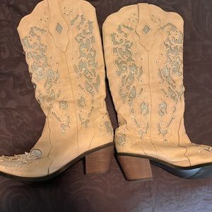 Sparkling light pink cowgirl sparkle boots